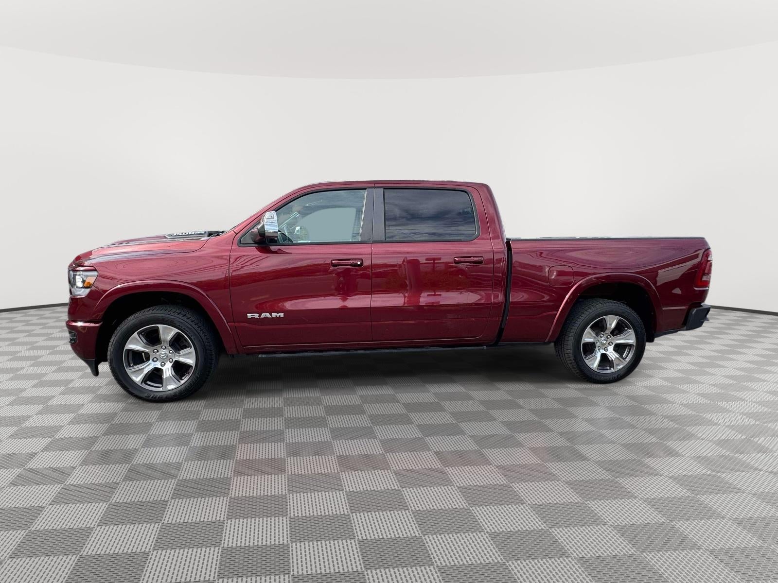 2019 RAM 1500 Laramie Crew Cab 4x4 64' Box