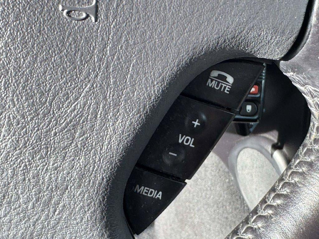 2004 Ford Thunderbird Base