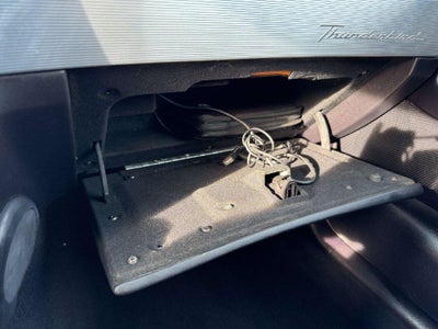 2004 Ford Thunderbird Base