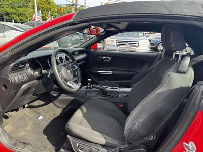 2017 Ford Mustang V6