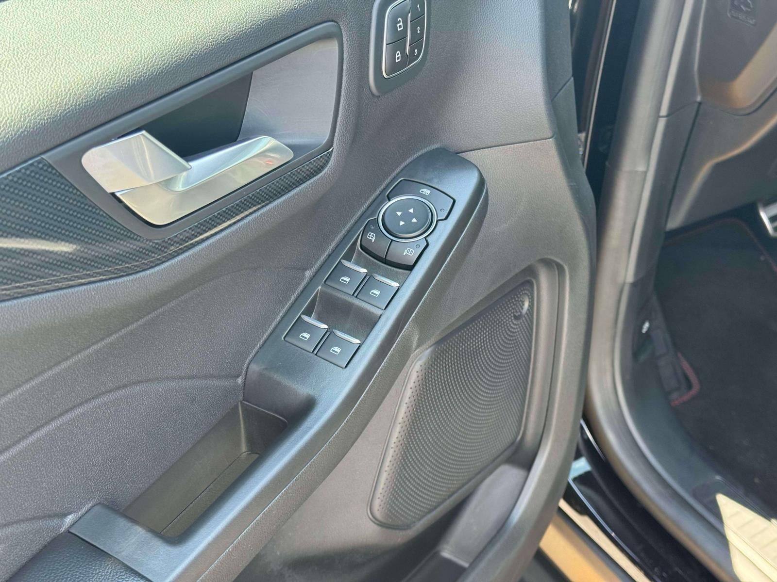 2023 Ford Escape ST-Line Elite