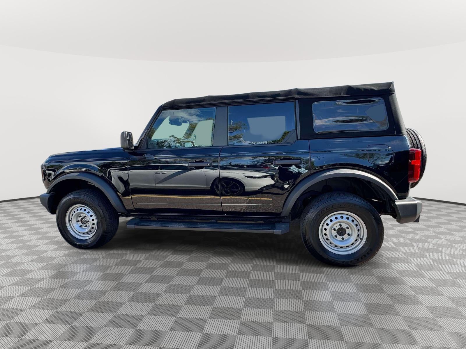 2022 Ford Bronco Base