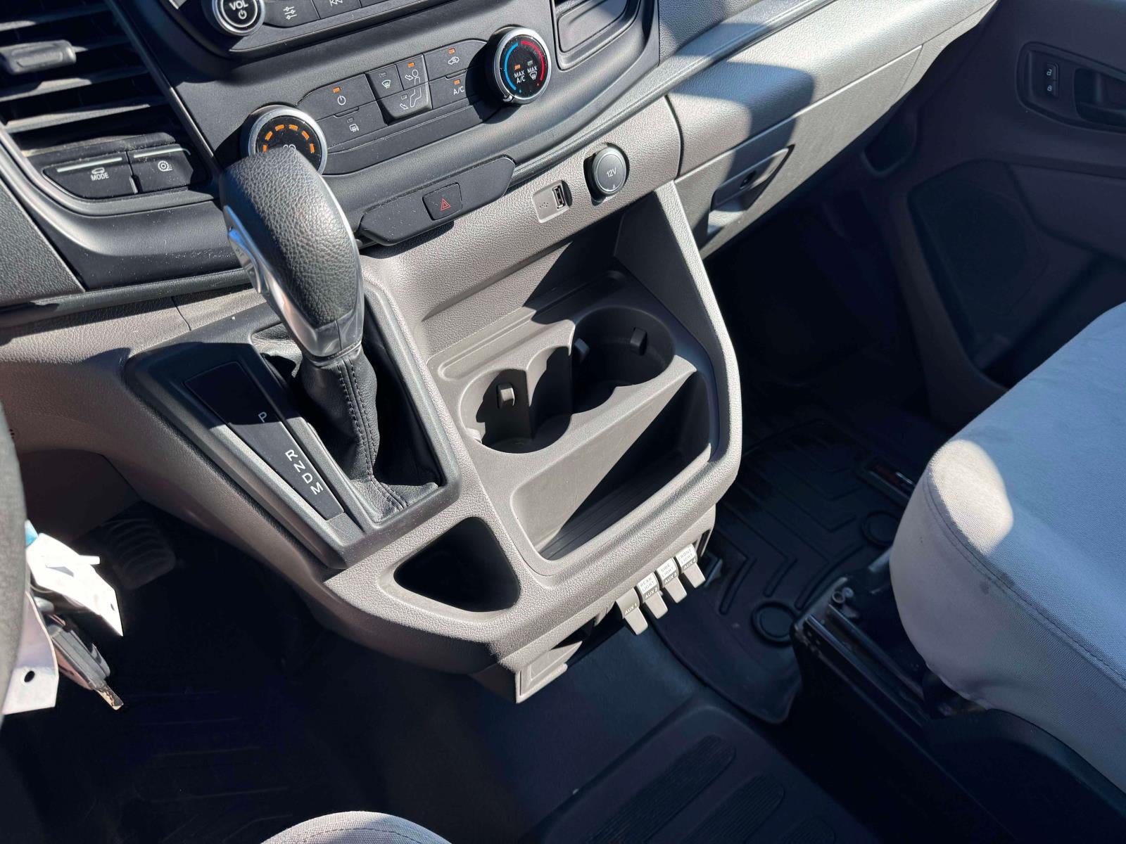 2022 Ford Transit-250 Base