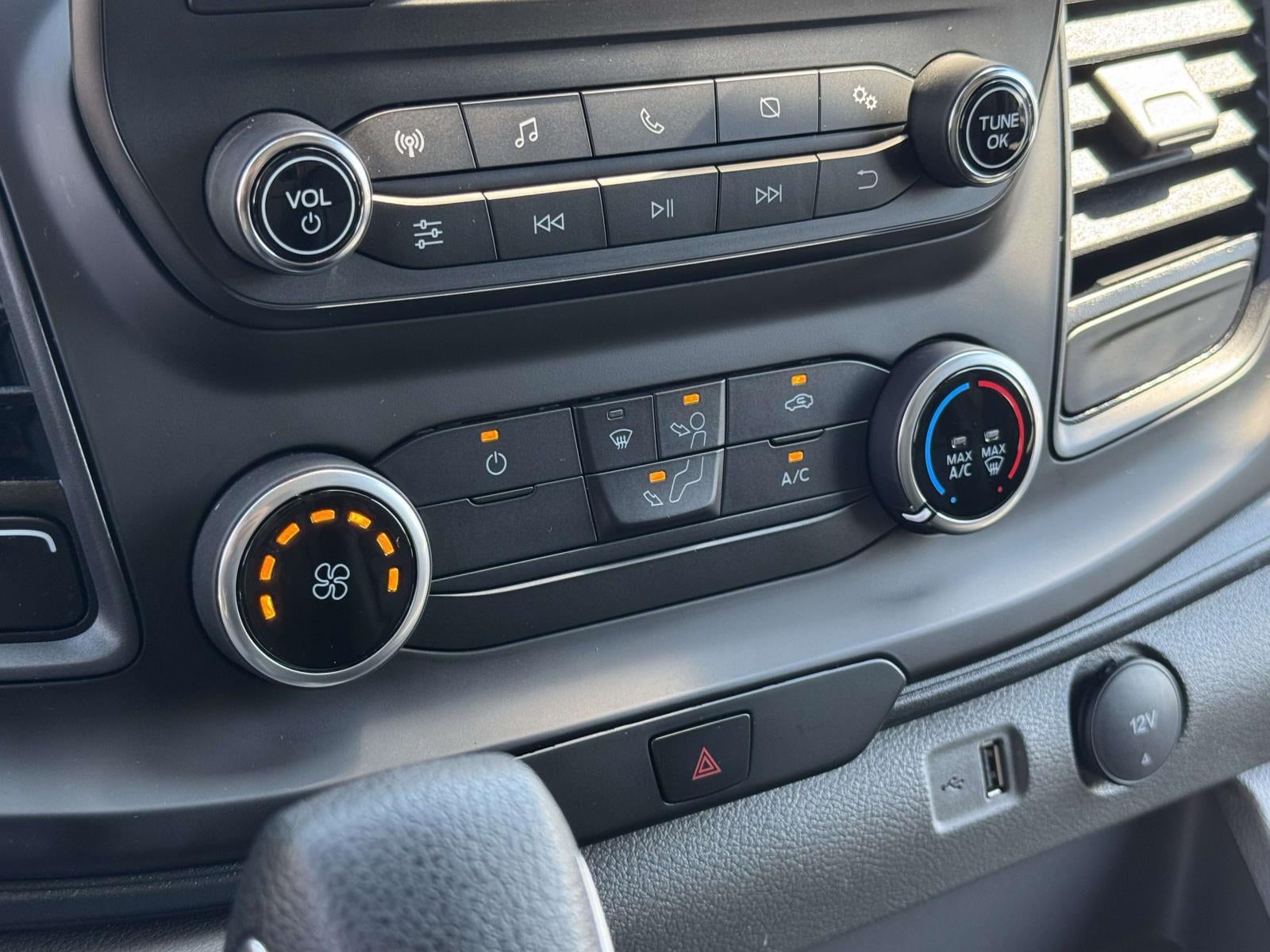 2025 Ford Transit-250 Cargo Base