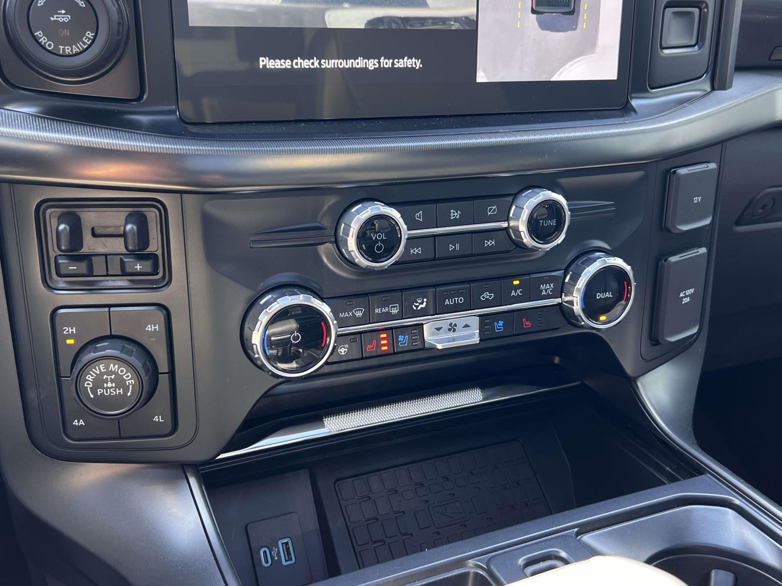 2024 Ford F-150 LARIAT