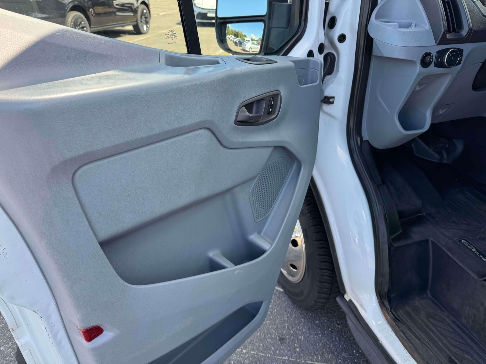 2015 Ford Transit-150 Base