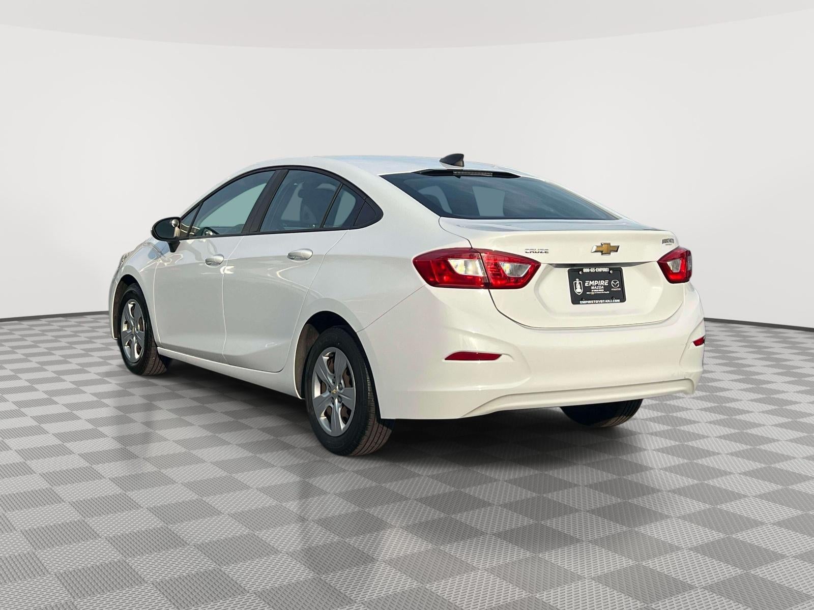 2018 Chevrolet Cruze LS Auto