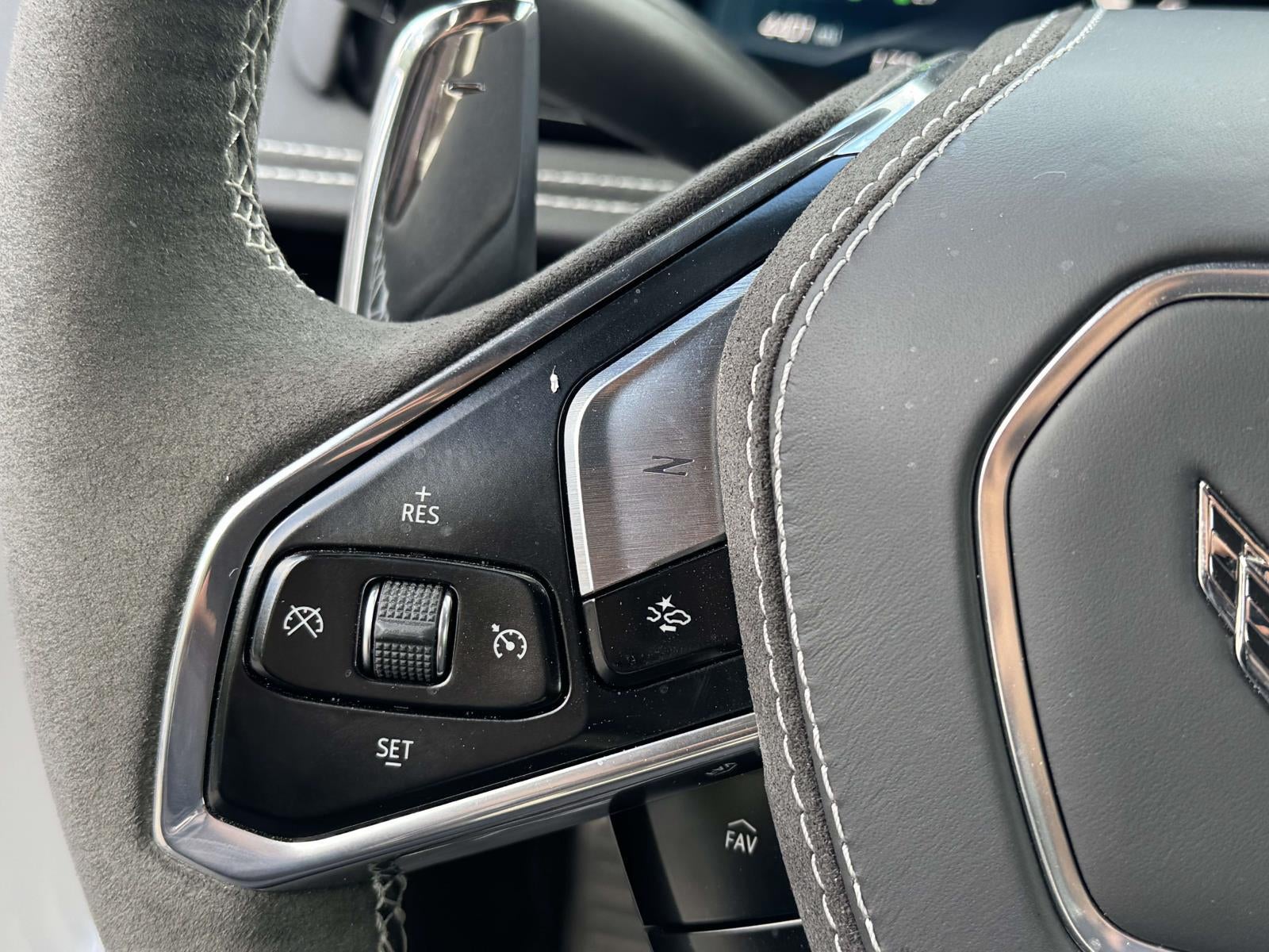 2025 Chevrolet Corvette Stingray RWD Coupe 2LT