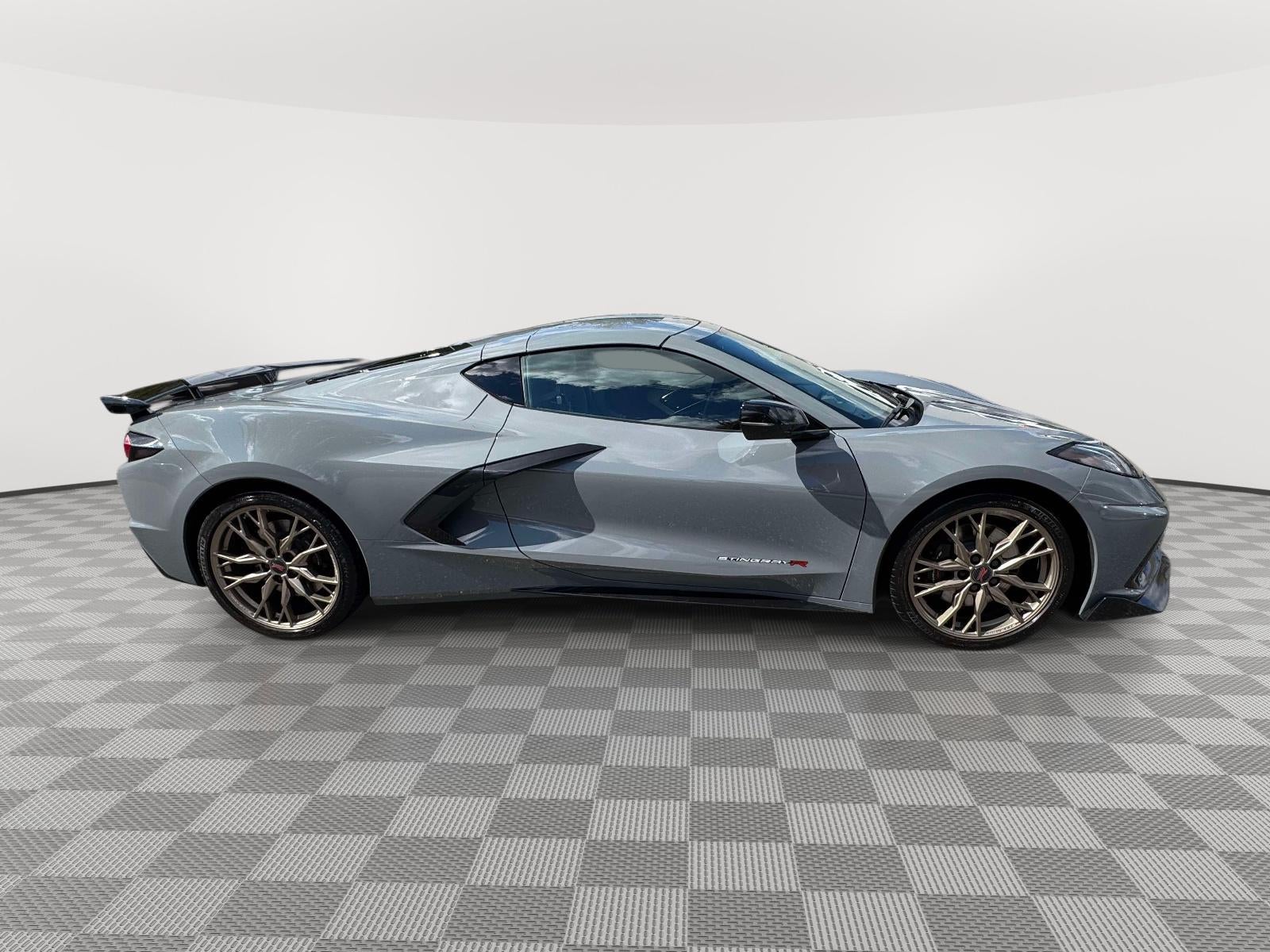 2025 Chevrolet Corvette Stingray RWD Coupe 2LT