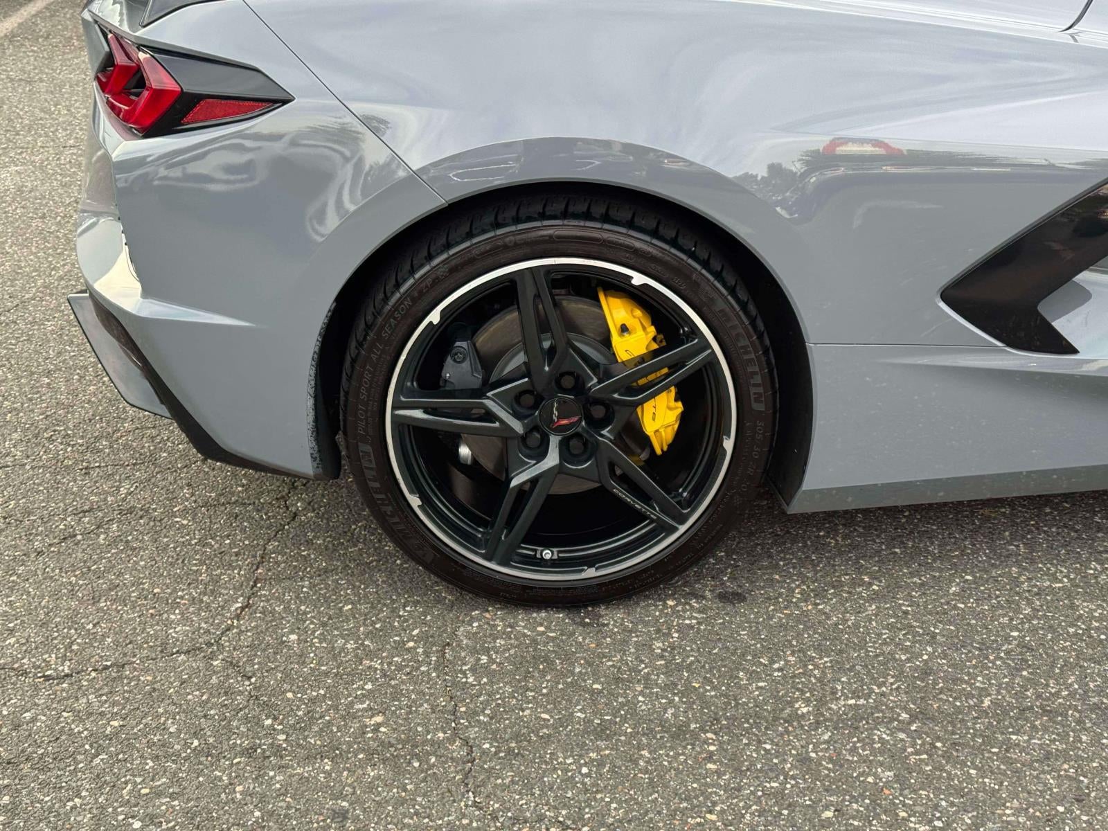 2025 Chevrolet Corvette Stingray RWD Coupe 2LT
