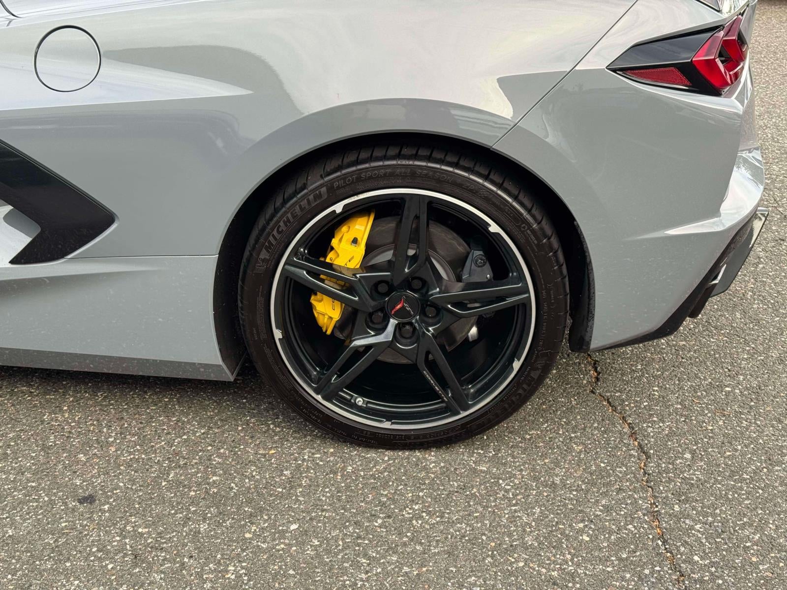 2025 Chevrolet Corvette Stingray RWD Coupe 2LT