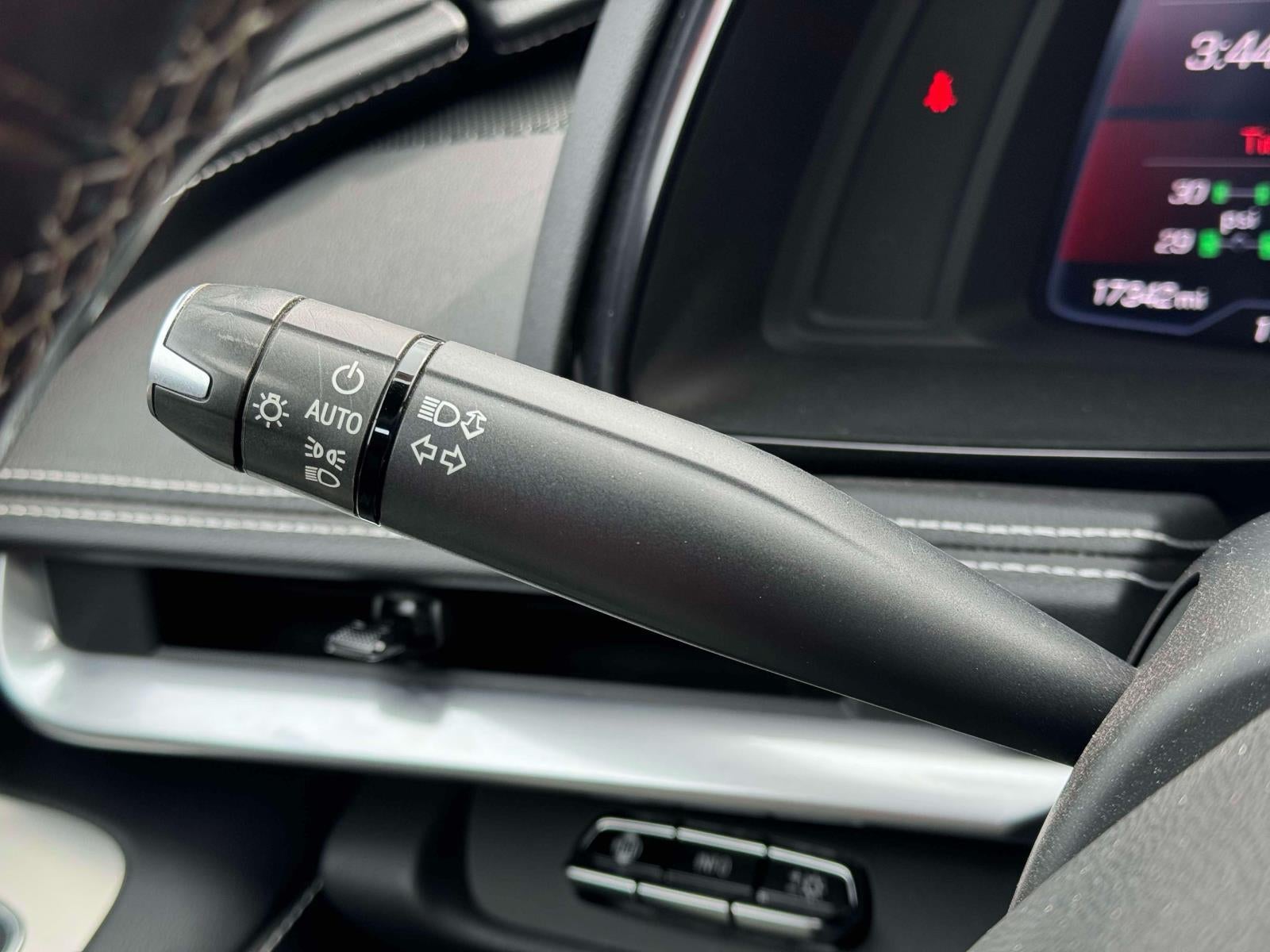 2021 Chevrolet Corvette Stingray RWD Convertible 2LT