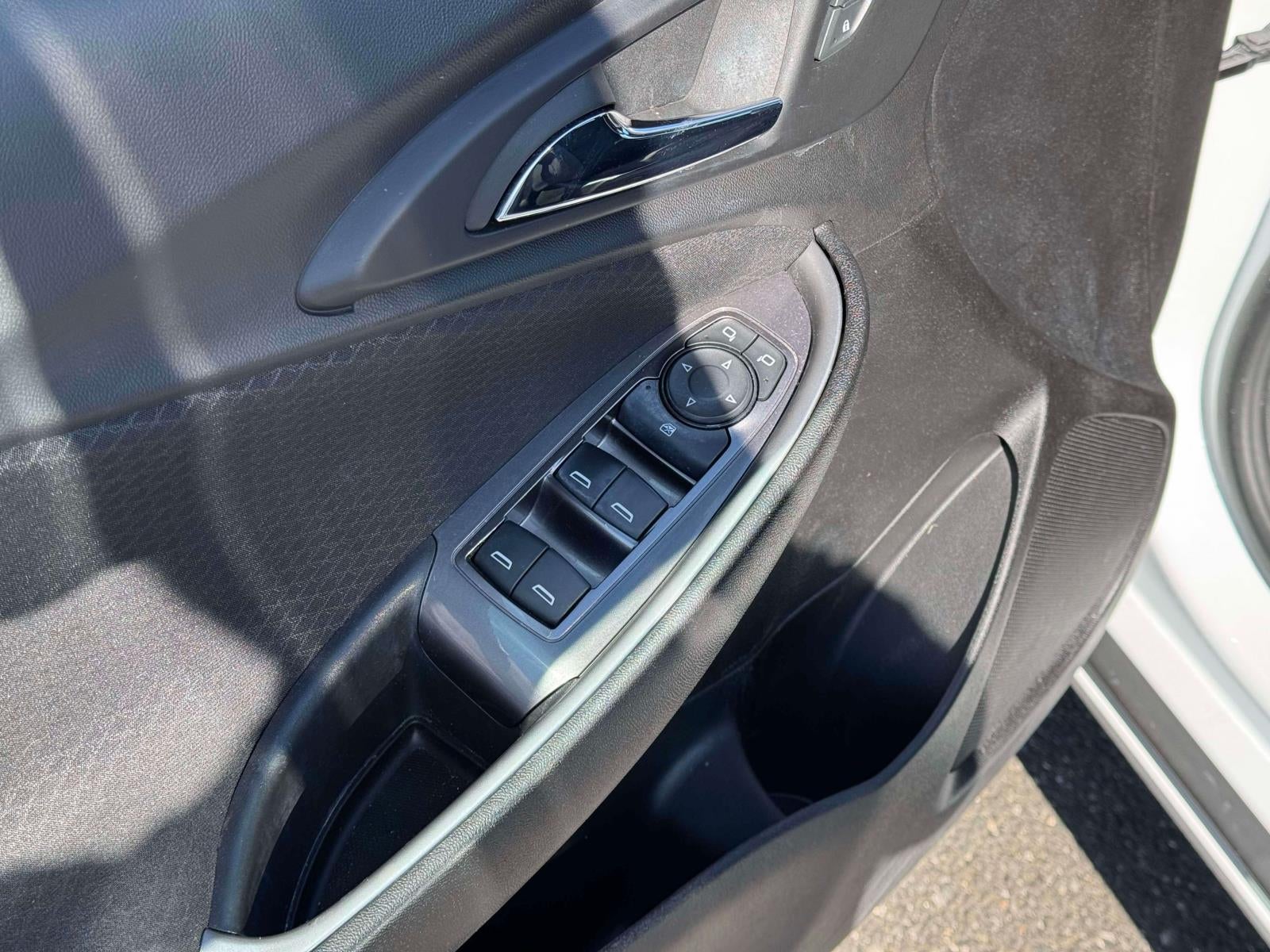 2023 Chevrolet Malibu FWD 1FL