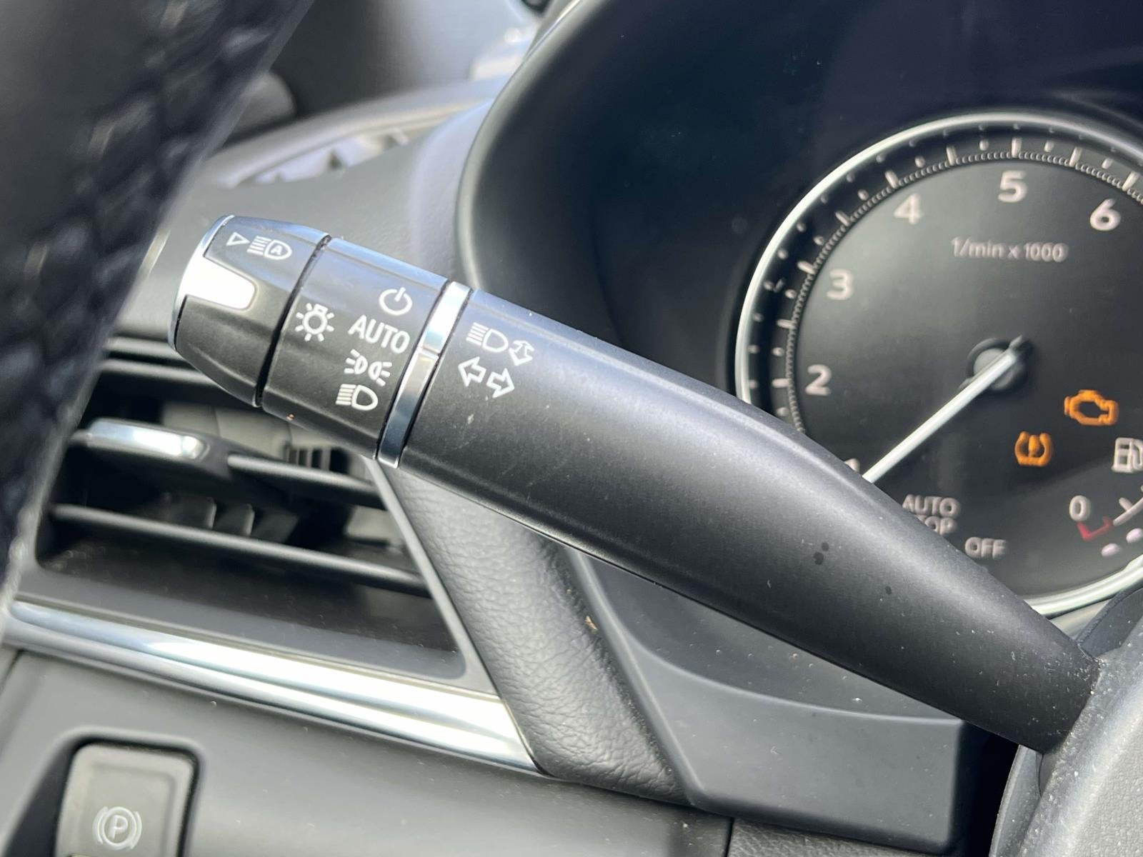 2023 Cadillac CT4 Luxury