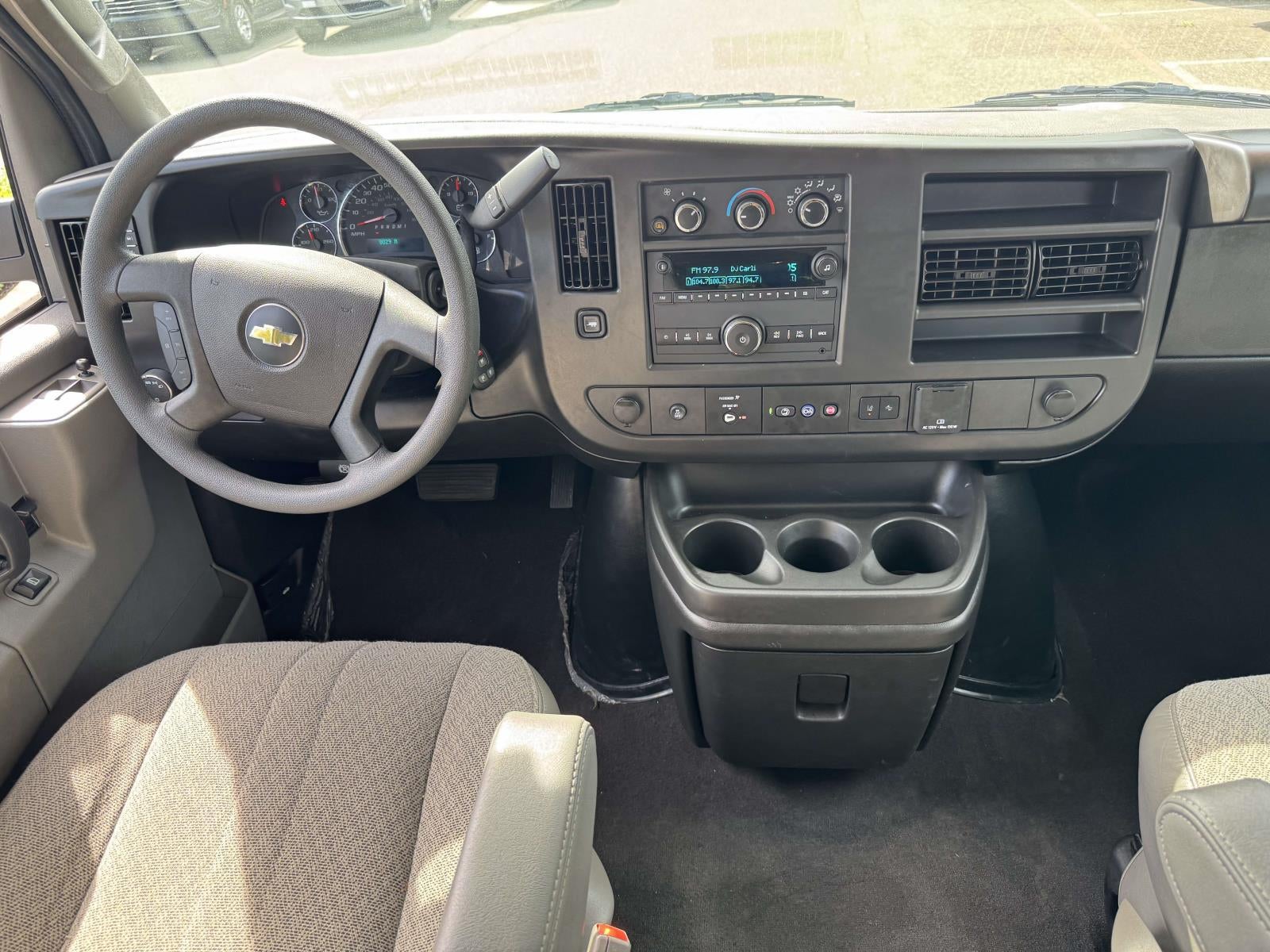 2025 Chevrolet Express Passenger RWD 3500 Extended Wheelbase LT