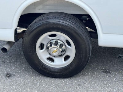 2025 Chevrolet Express Passenger RWD 3500 Extended Wheelbase LT