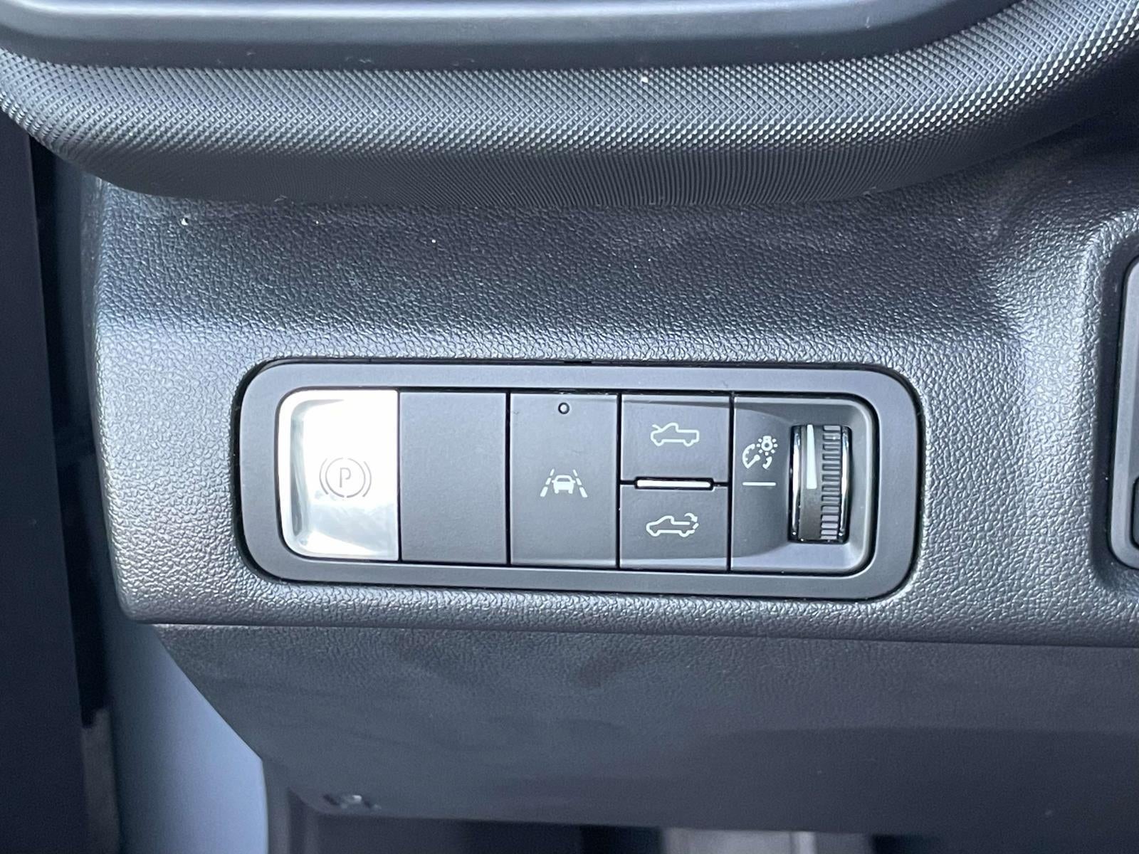 2025 Chevrolet Silverado EV LT