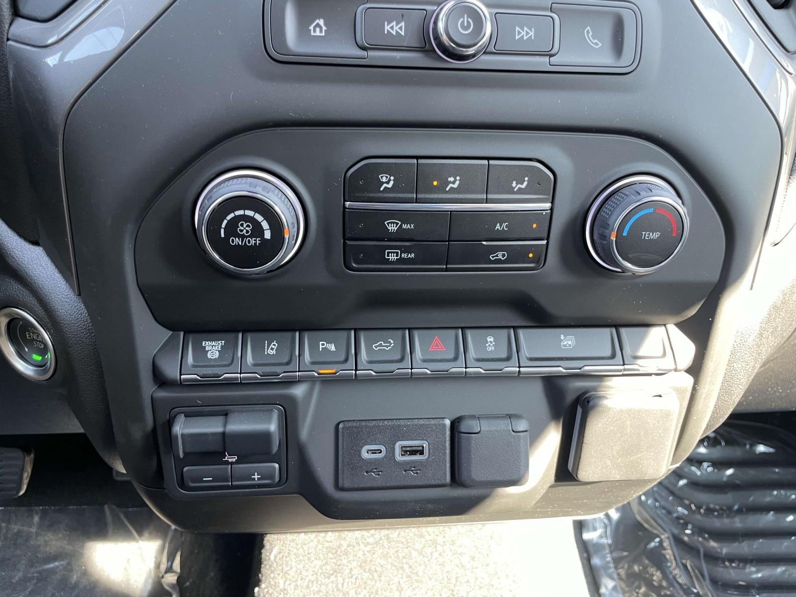 2025 Chevrolet Silverado 2500HD Custom