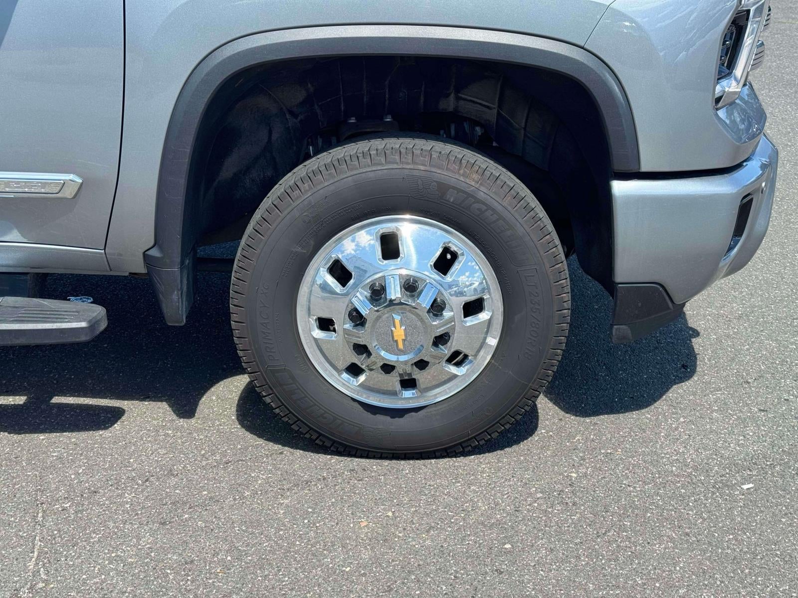 2025 Chevrolet Silverado 3500HD Crew Cab, Long Bed, High Country Dual Rear Wheel, 4WD