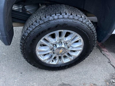 2022 Chevrolet Silverado 2500HD 4WD Crew Cab Long Bed High Country