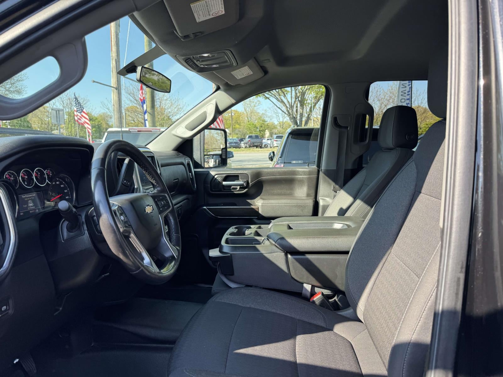 2022 Chevrolet Silverado 3500HD 4WD Crew Cab Standard Bed LT