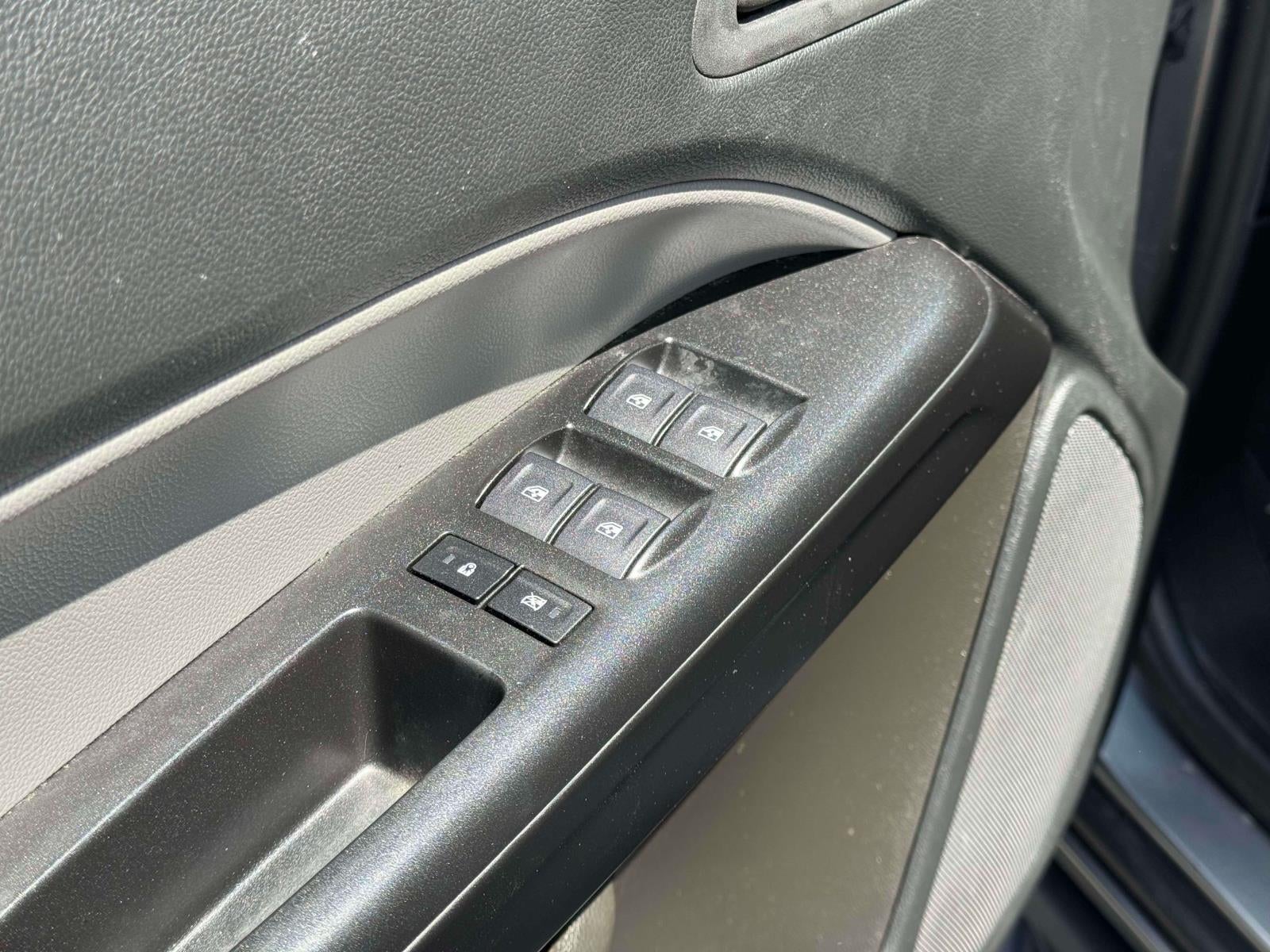 2022 Chevrolet Colorado 2WD Crew Cab Short Box WT