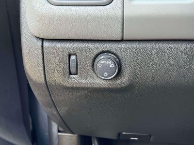2022 Chevrolet Colorado 2WD Crew Cab Short Box WT