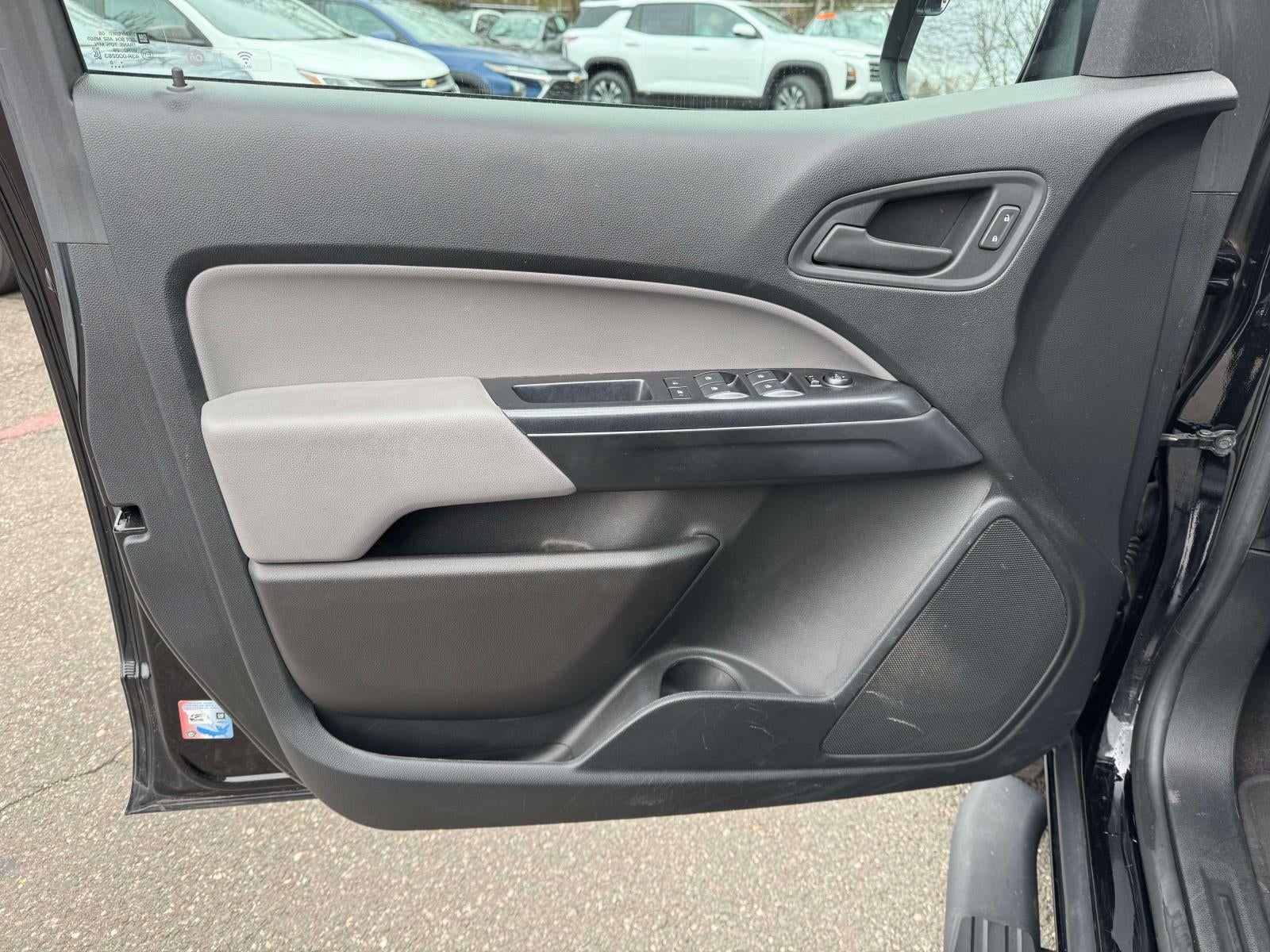 2020 Chevrolet Colorado 4WD Crew Cab Short Box WT