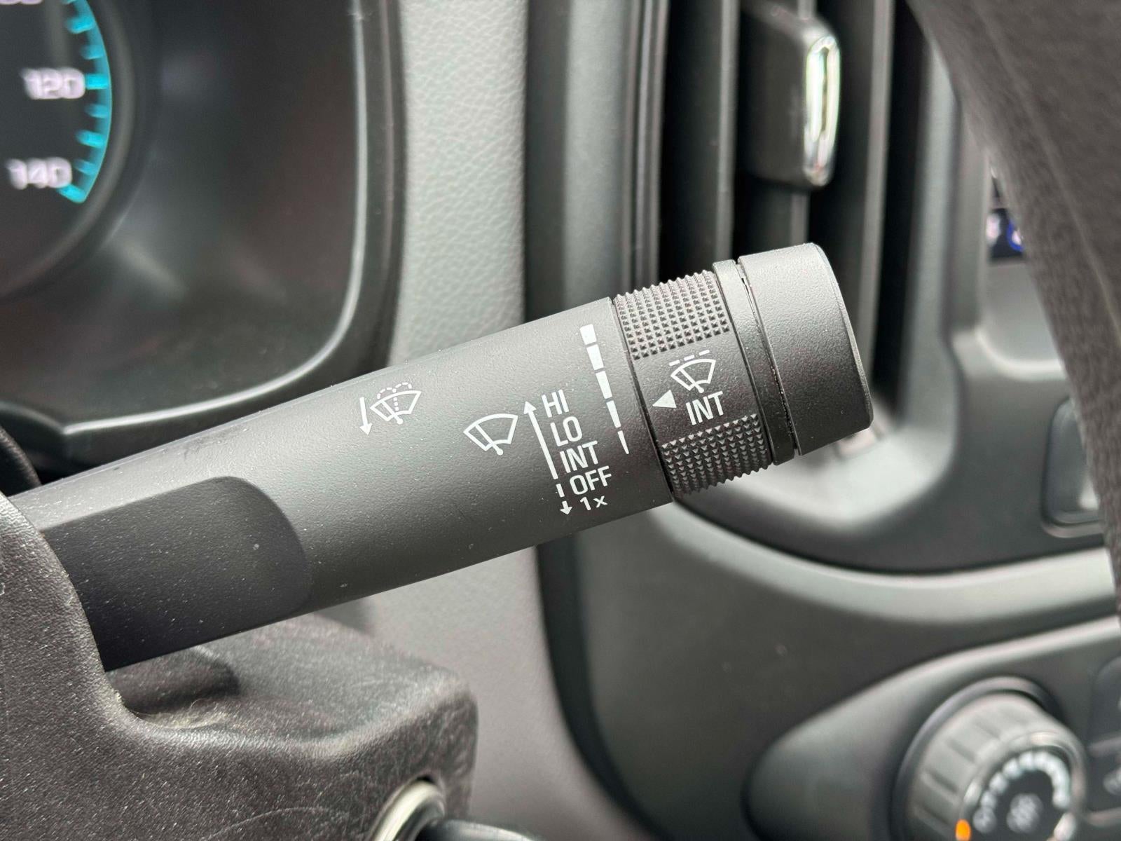 2020 Chevrolet Colorado 4WD Crew Cab Short Box WT