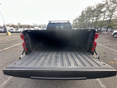 2022 Chevrolet Silverado 1500 4WD Crew Cab Standard Bed Custom