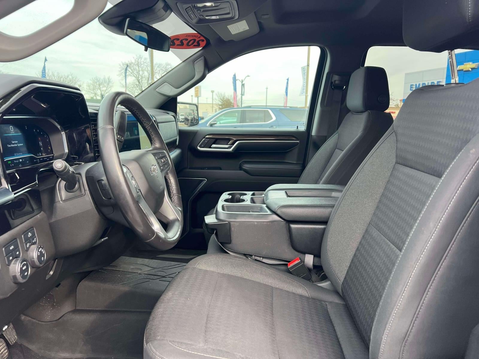 2022 Chevrolet Silverado 1500 4WD Crew Cab Standard Bed LT