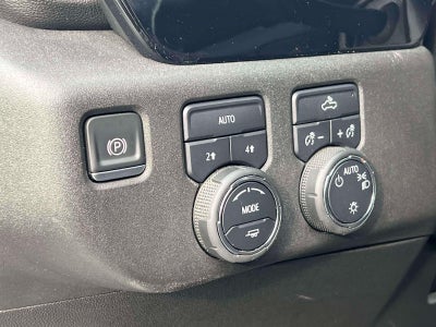 2022 Chevrolet Silverado 1500 4WD Crew Cab Standard Bed LT