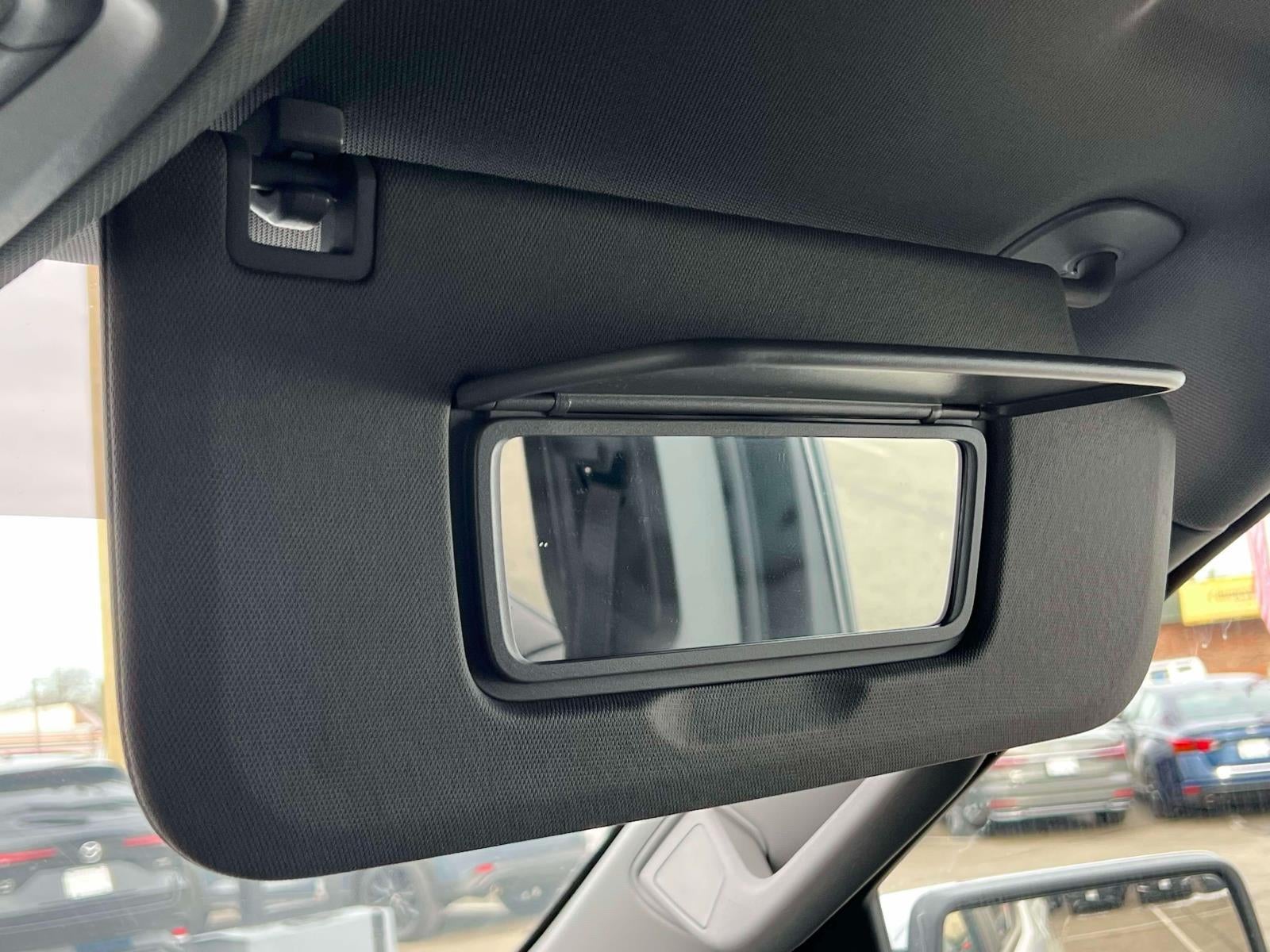 2022 Chevrolet Silverado 1500 4WD Crew Cab Standard Bed LT