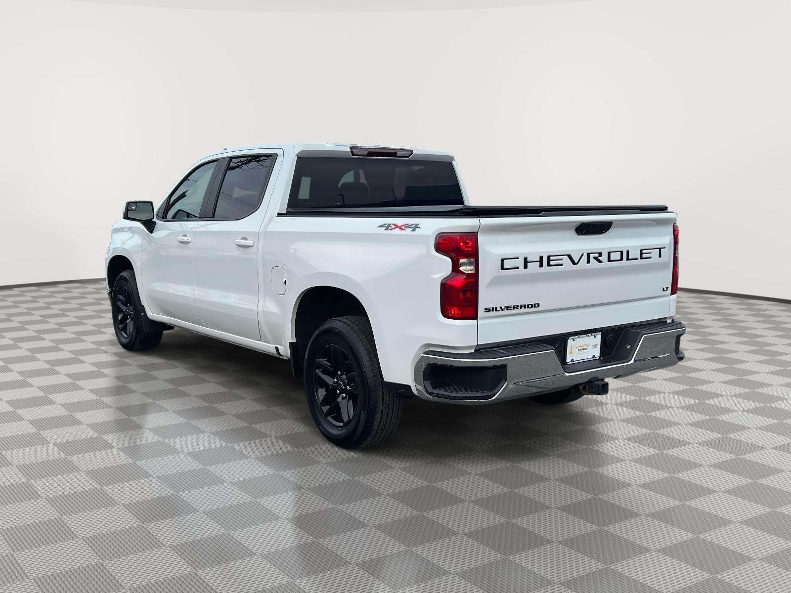 2022 Chevrolet Silverado 1500 4WD Crew Cab Standard Bed LT