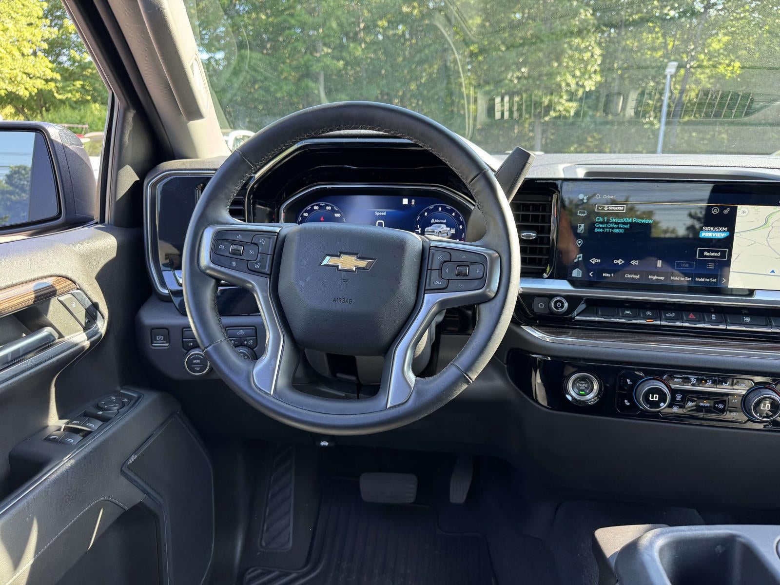 2023 Chevrolet Silverado 1500 4WD Crew Cab Short Bed LT with 2FL