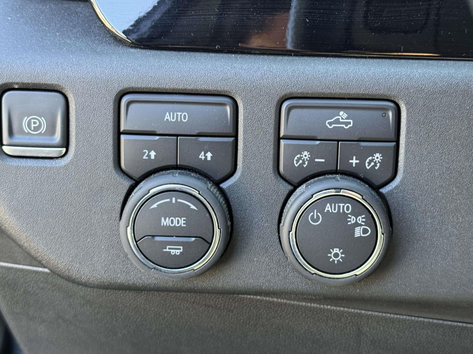 2023 Chevrolet Silverado 1500 4WD Crew Cab Short Bed LT with 2FL