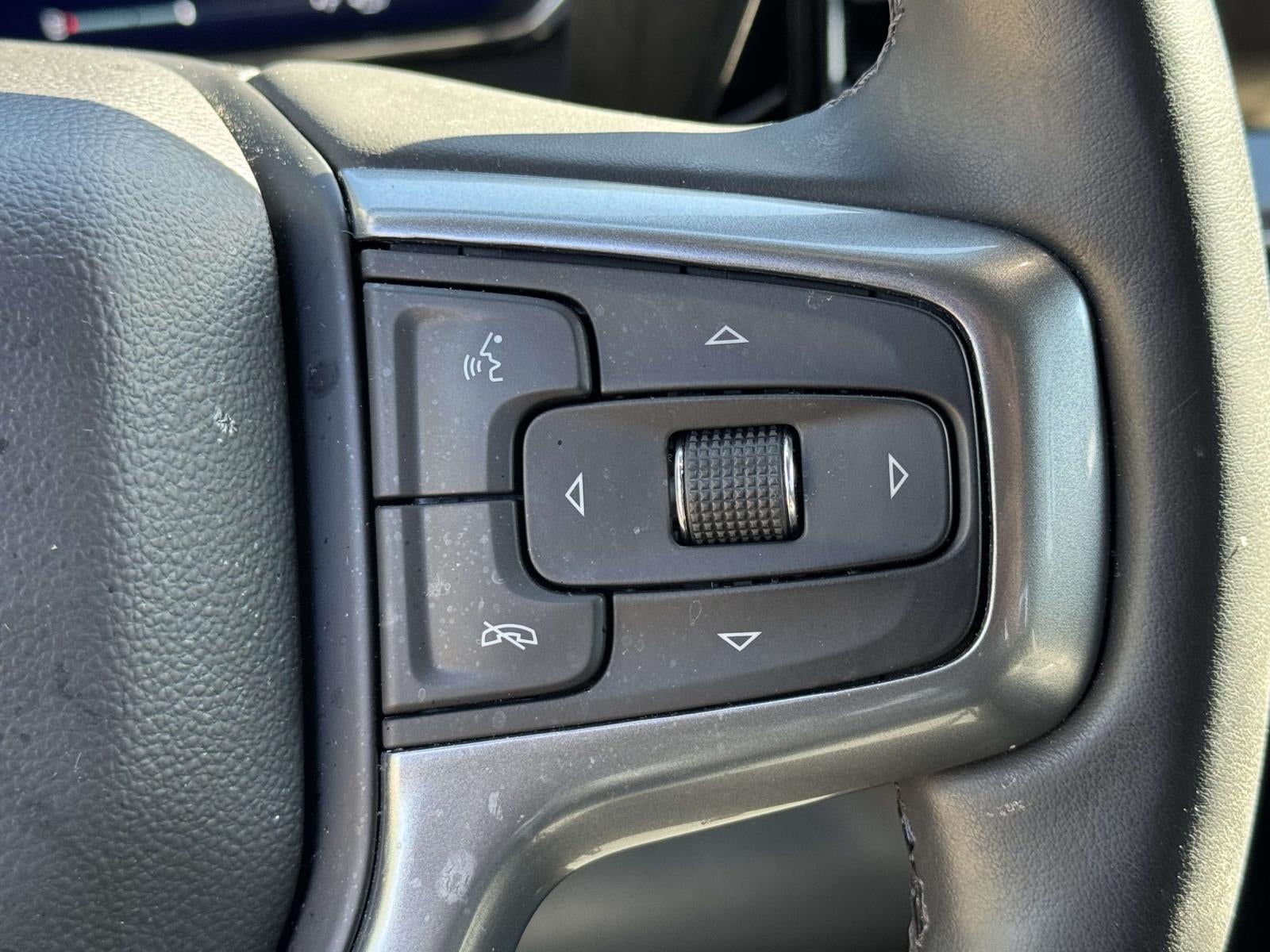 2023 Chevrolet Silverado 1500 4WD Crew Cab Short Bed LT with 2FL