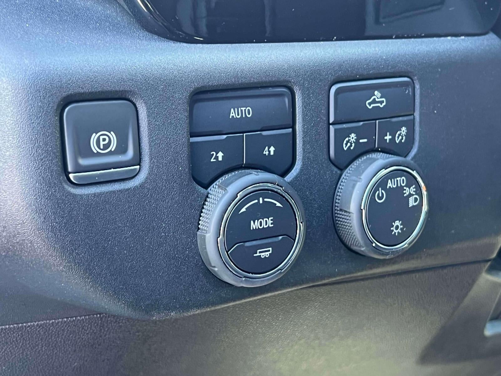 2024 Chevrolet Silverado 1500 4WD Crew Cab Short Bed LT with 2FL