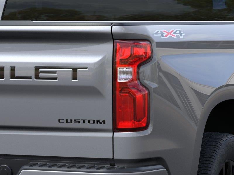 2026 Chevrolet Silverado 1500 4WD Crew Cab Short Bed Custom