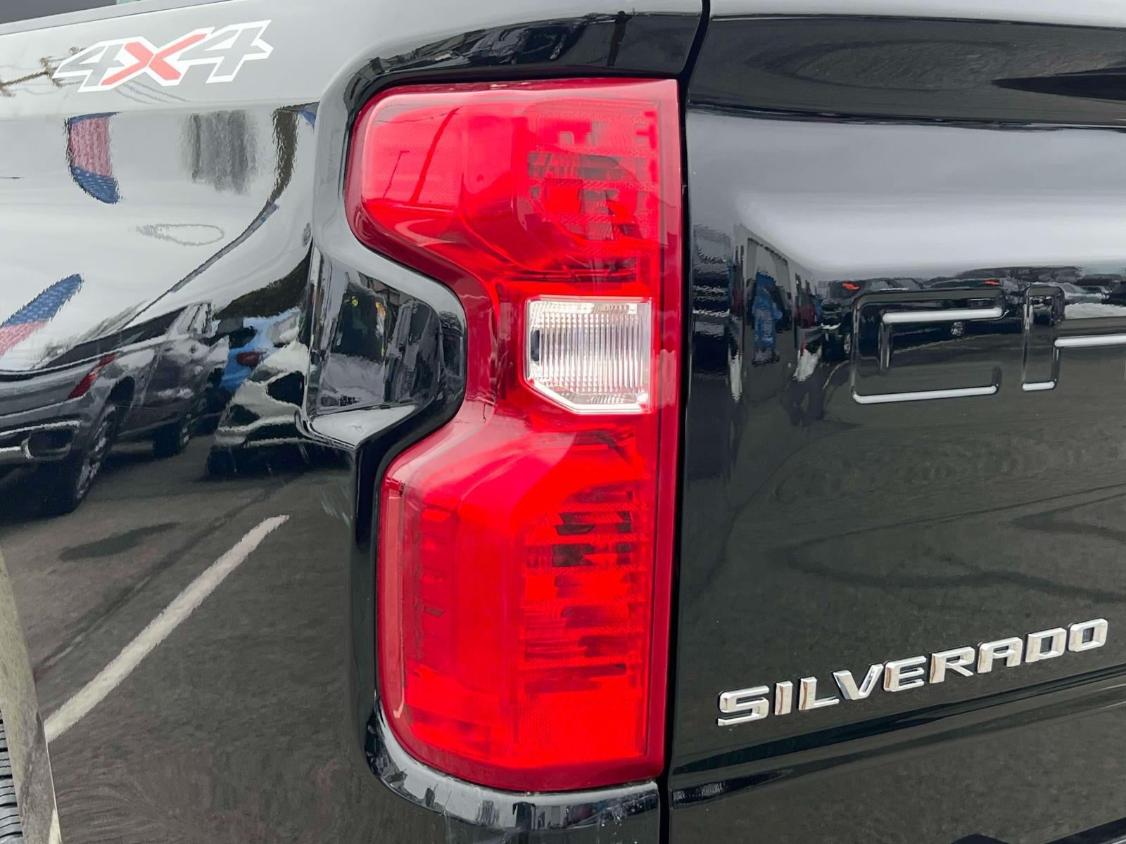 2026 Chevrolet Silverado 1500 4WD Crew Cab Short Bed LT with 2FL