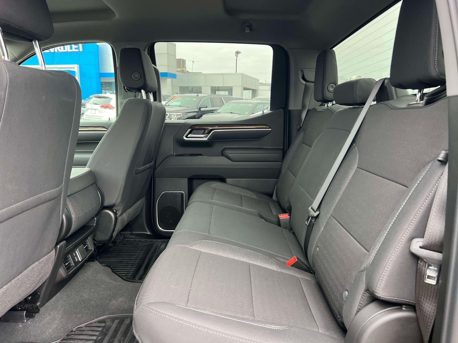 2026 Chevrolet Silverado 1500 4WD Crew Cab Short Bed LT with 2FL