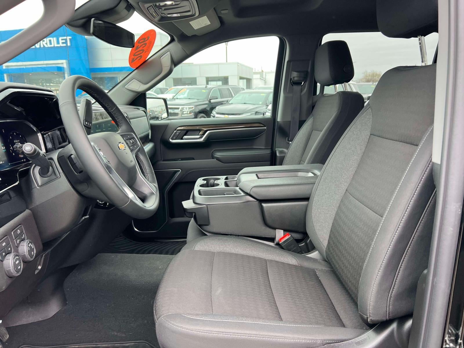 2026 Chevrolet Silverado 1500 4WD Crew Cab Short Bed LT with 2FL