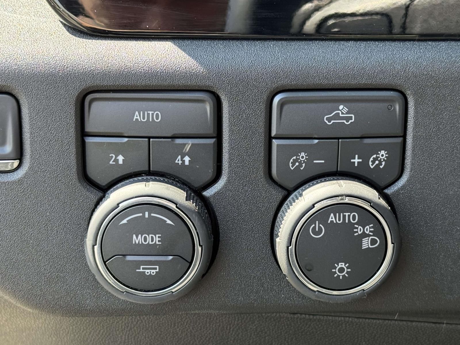 2026 Chevrolet Silverado 1500 4WD Crew Cab Short Bed LT with 2FL