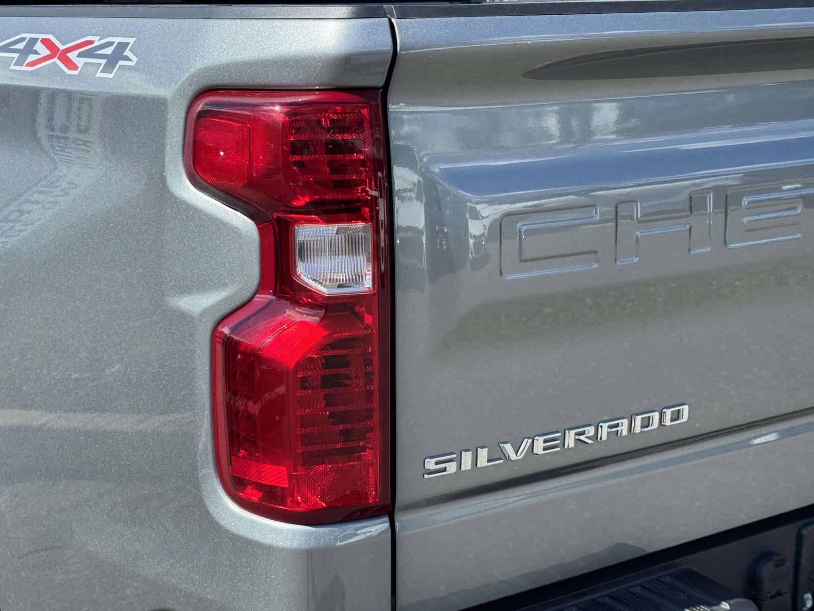 2026 Chevrolet Silverado 1500 4WD Crew Cab Short Bed LT with 2FL