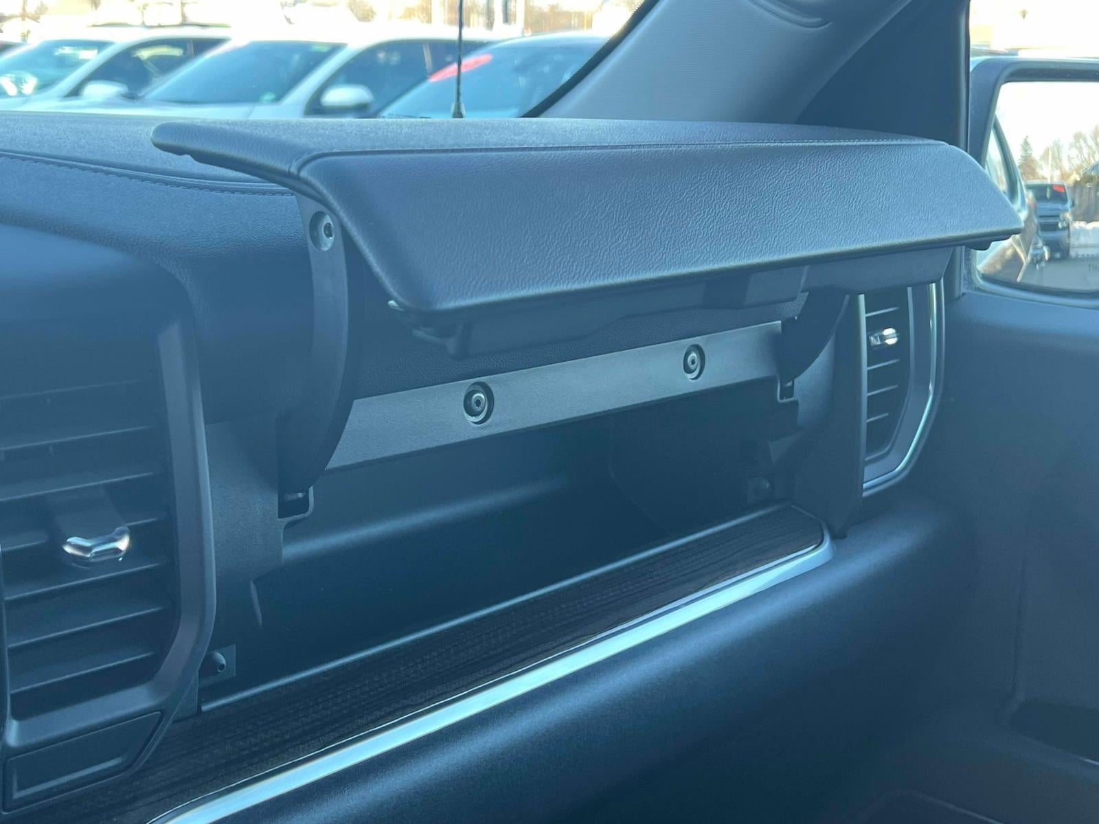 2025 Chevrolet Silverado 1500 4WD Crew Cab Short Bed LT with 2FL