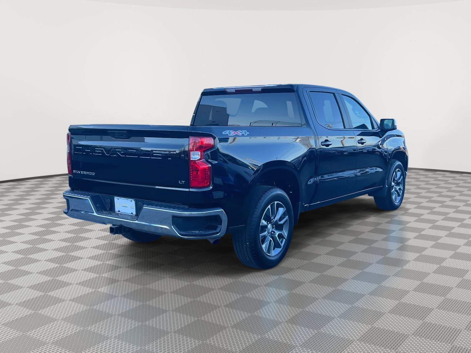 2025 Chevrolet Silverado 1500 4WD Crew Cab Short Bed LT with 2FL