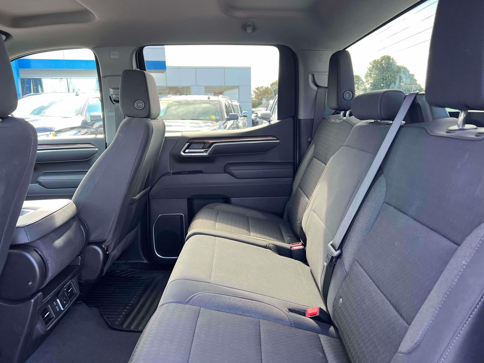 2025 Chevrolet Silverado 1500 4WD Crew Cab Short Bed LT with 2FL