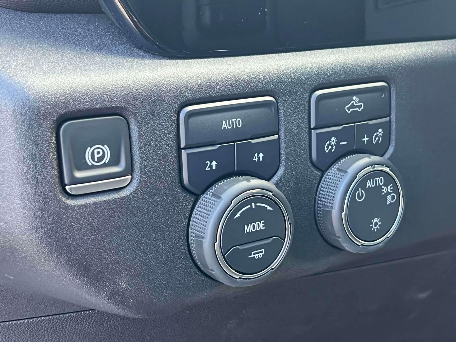 2025 Chevrolet Silverado 1500 4WD Crew Cab Short Bed LT with 2FL