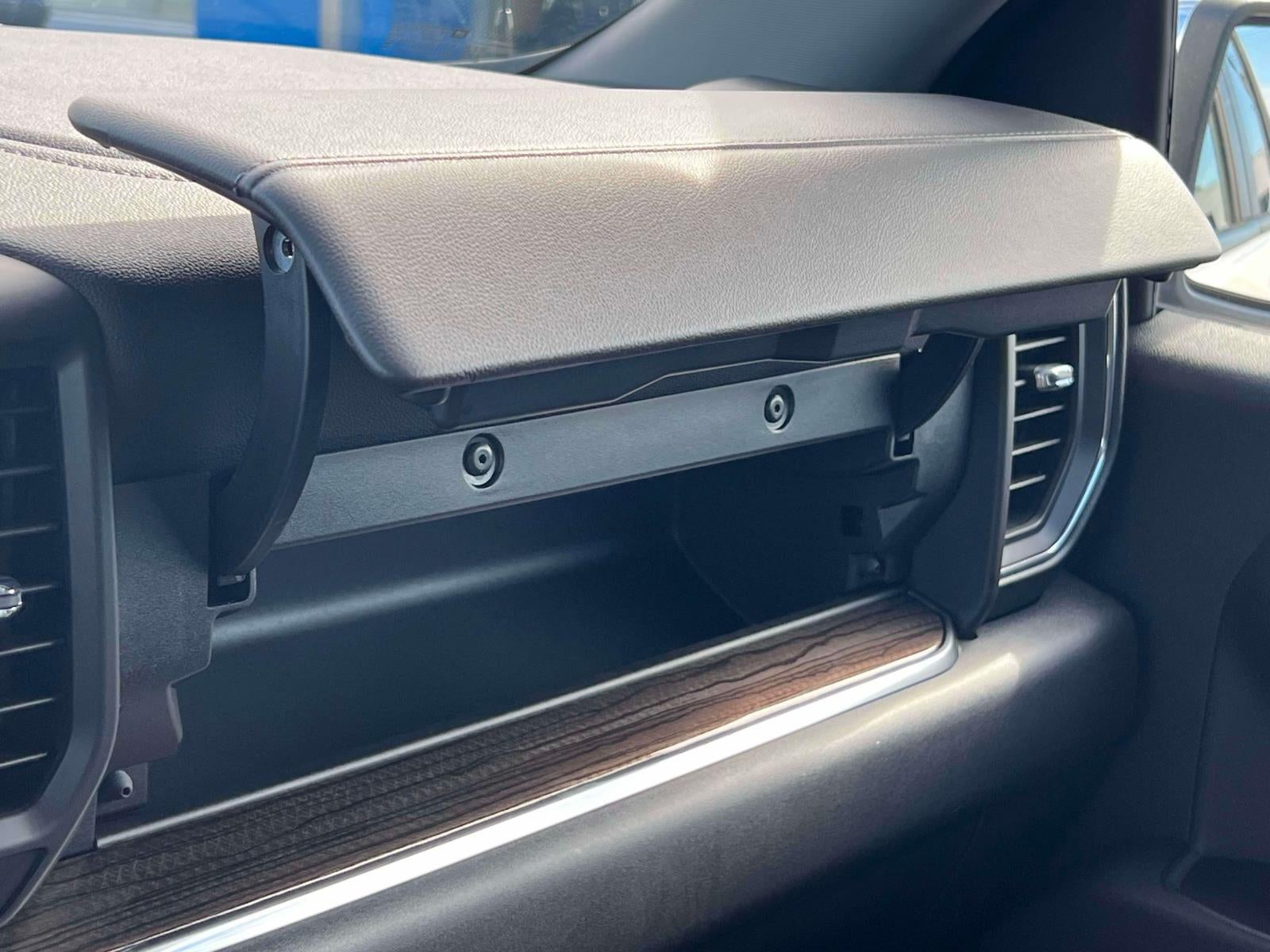 2025 Chevrolet Silverado 1500 4WD Crew Cab Short Bed LT with 2FL