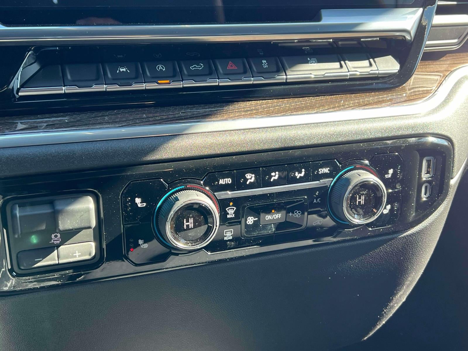 2026 Chevrolet Silverado 1500 4WD Crew Cab Short Bed LT with 2FL